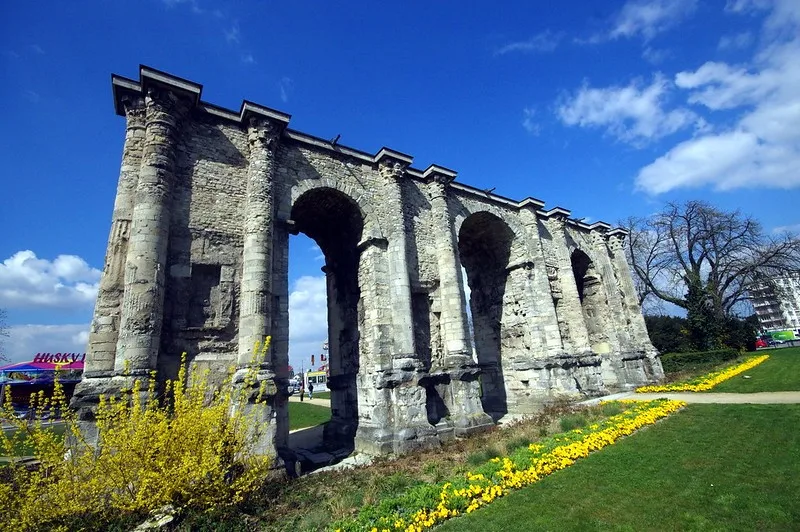 Walking tour in Reims