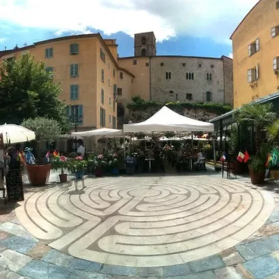 Grasse reseledare