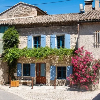 Saint-Rémy-de-Provence Tour Guide