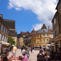 Sarlat tour guide