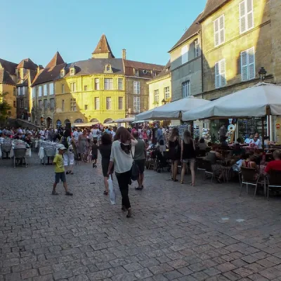 Przewodnik po Sarlat