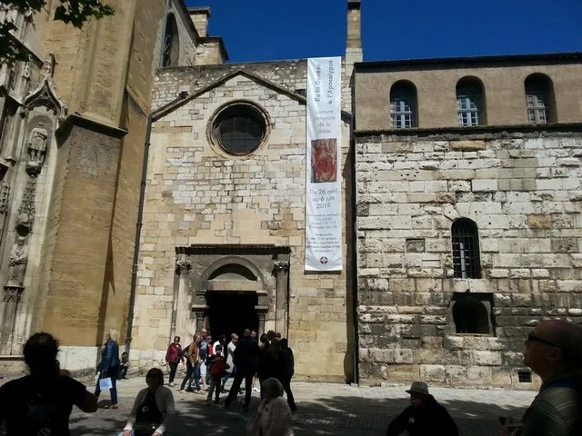 The cathedral of Aix-en-Provence, Romain Bouchaud, Posjetite Aix-en-Provence