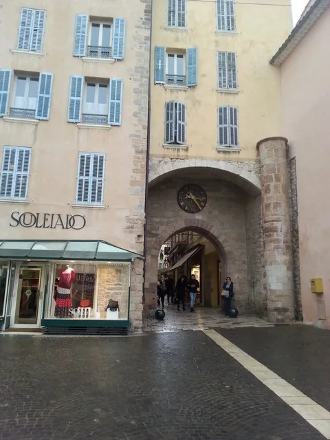 Guide touristique à Hyères-les-Palmiers – Image 10