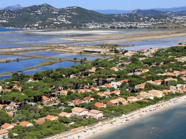 Guide touristique à Hyères-les-Palmiers – Image 3