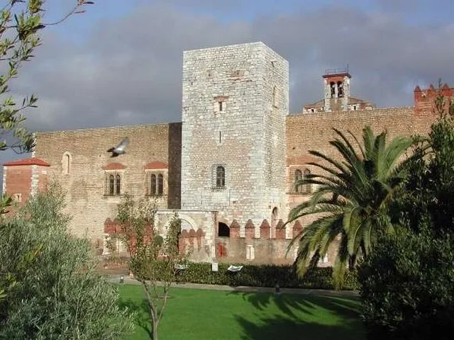 Perpignan Guided Tour, The Palace of the Kings of Majorca