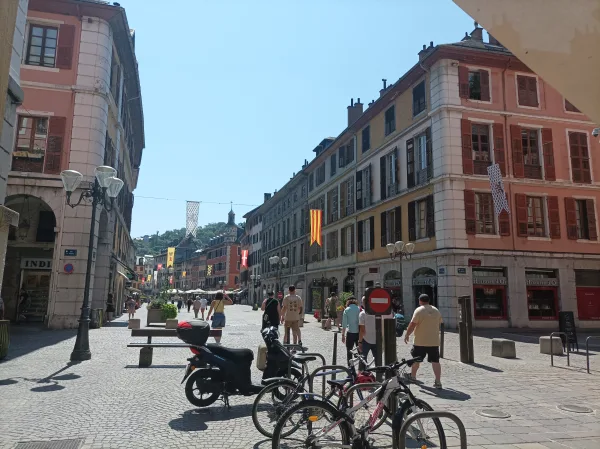 Reiseleder i Chambéry, Romain Bouchaud