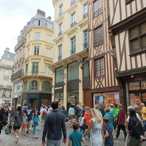 Rouen এ নির্দেশিত সফর, রোমেন বাউচাউড