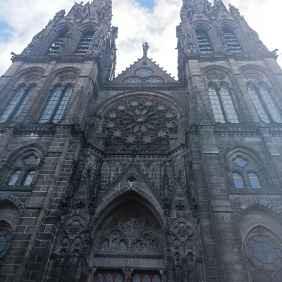 Guided tour in Clermont-Ferrand – 2 Hours
