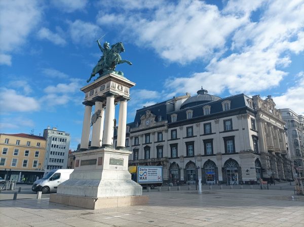 Scopri di più sull'articolo Visitare Clermont-Ferrand