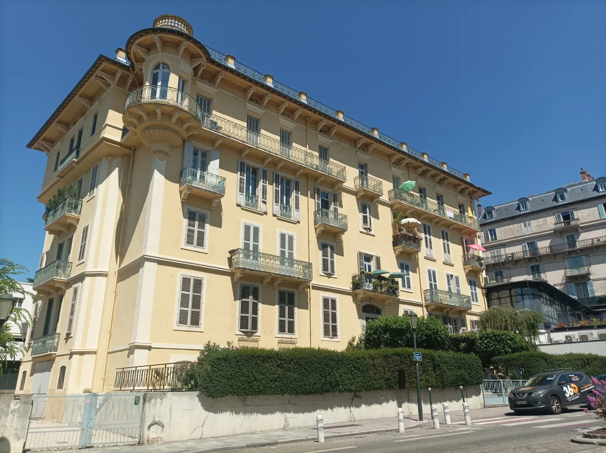 Guidet tur i Aix-les-Bains, Romain Bouchaud