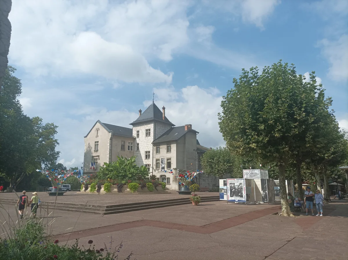 Aix-les-Bains rejseleder, Romain Bouchaud