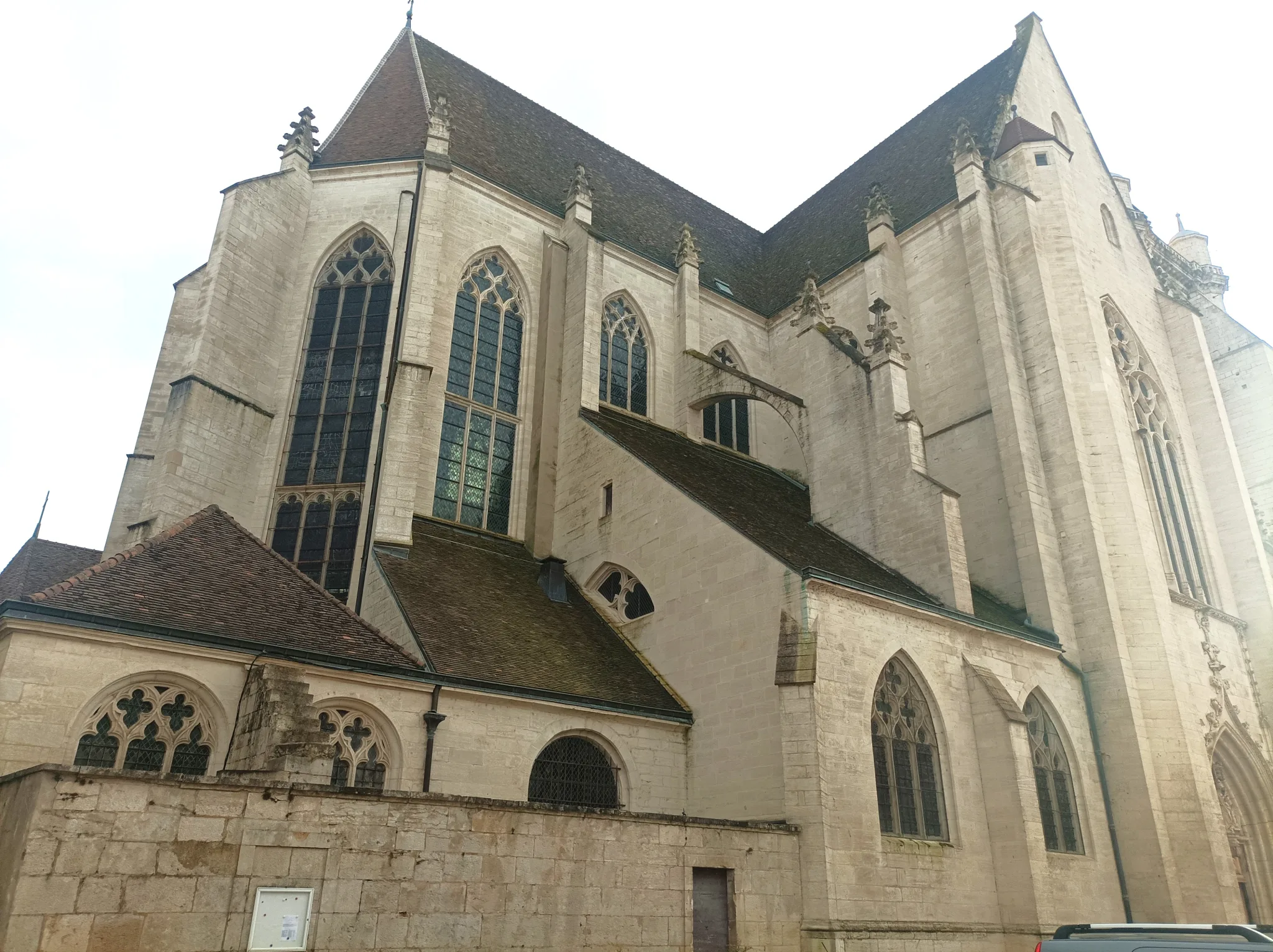The Collegiate Church of Notre Dame