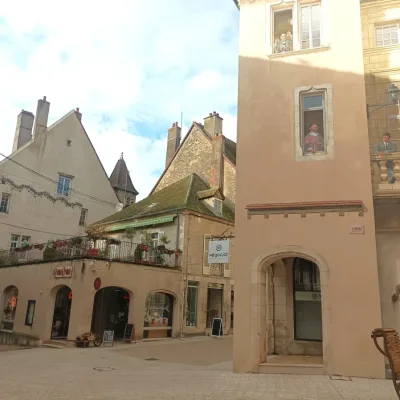 تور با راهنما در Dole – 2 ساعت