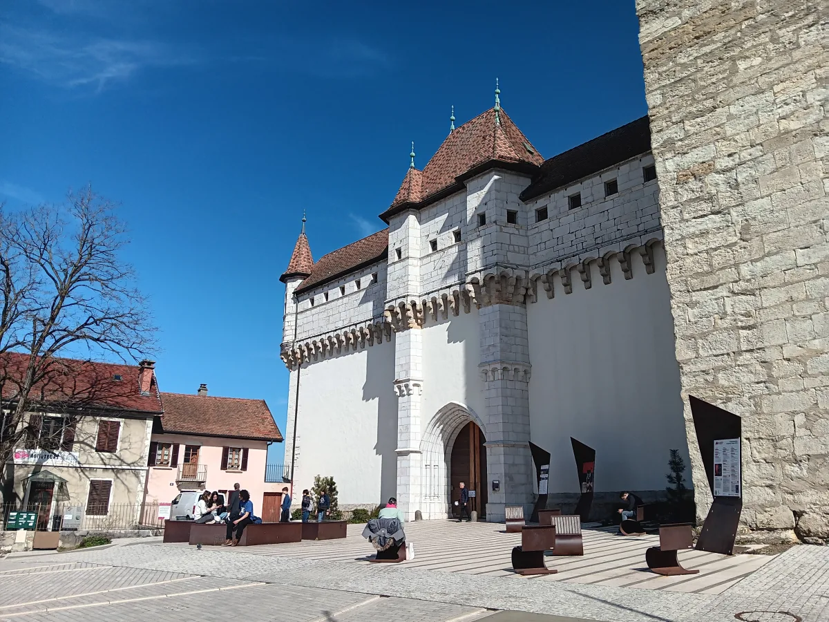 Turistički vodič u Annecyju, Romain Bouchaud
