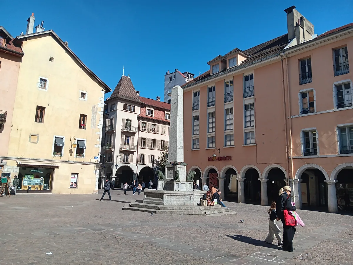 Turistički vodič u Annecyju, Romain Bouchaud