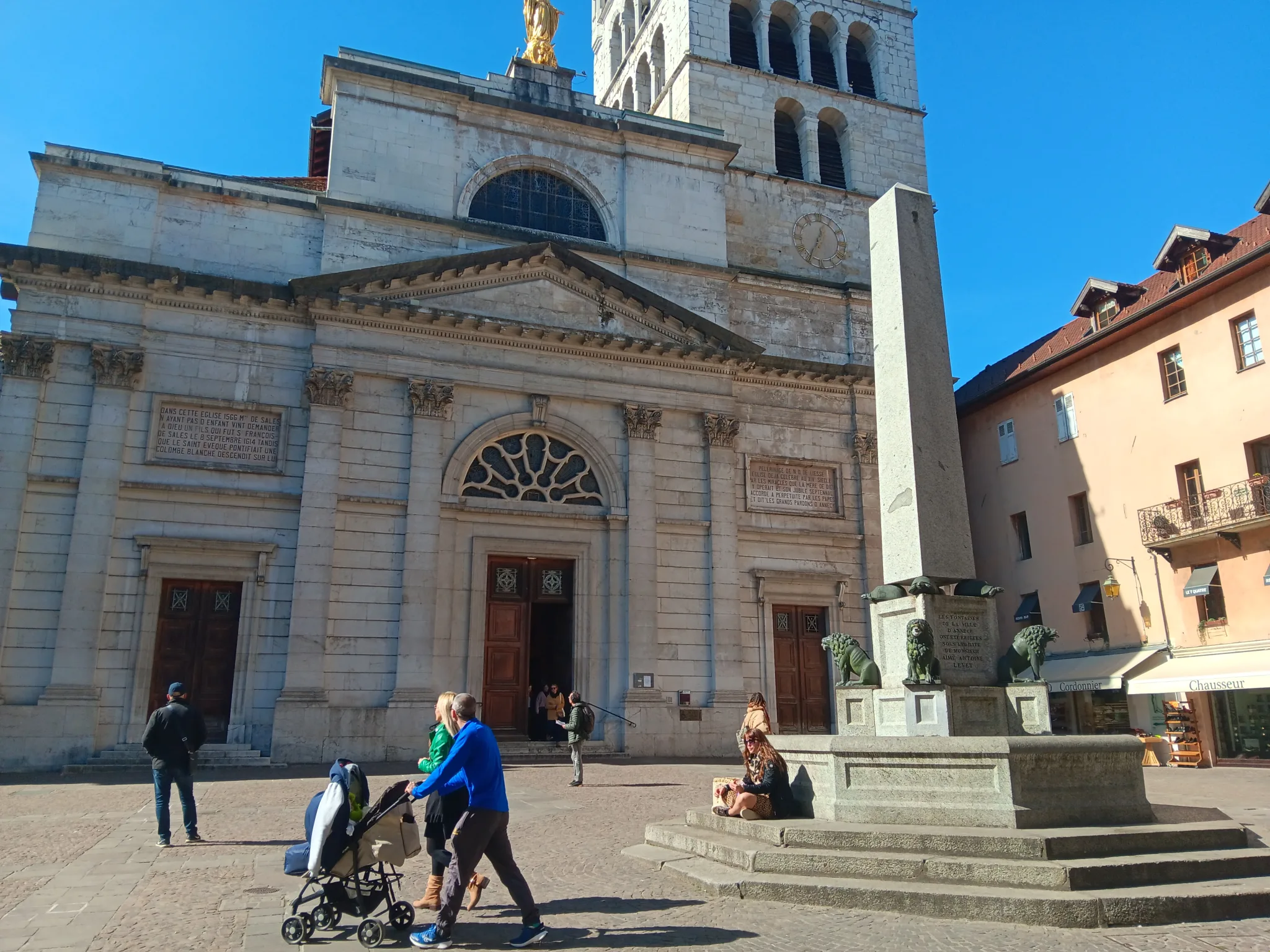 Kisha Notre-Dame në Annecy