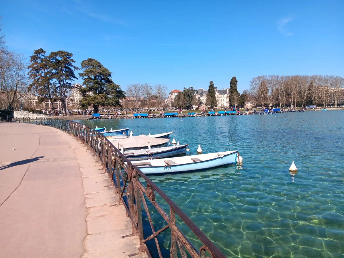 Turistički vodič u Annecyju, Romain Bouchaud