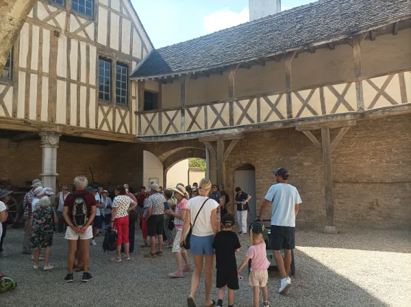 Fararstjóri í Beaune, Romain Bouchaud