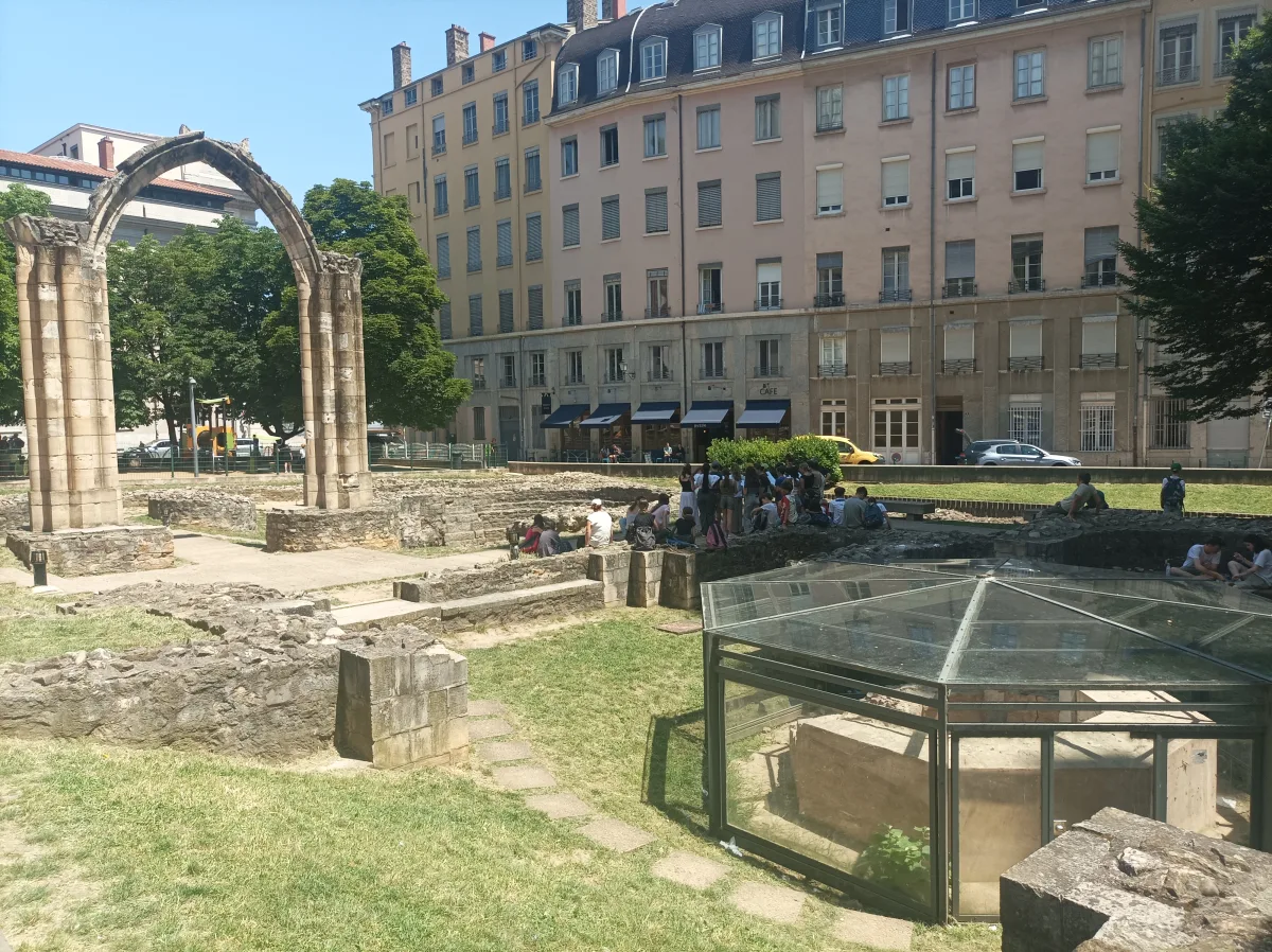 Guidet turné i Old Lyon, Romain Bouchaud