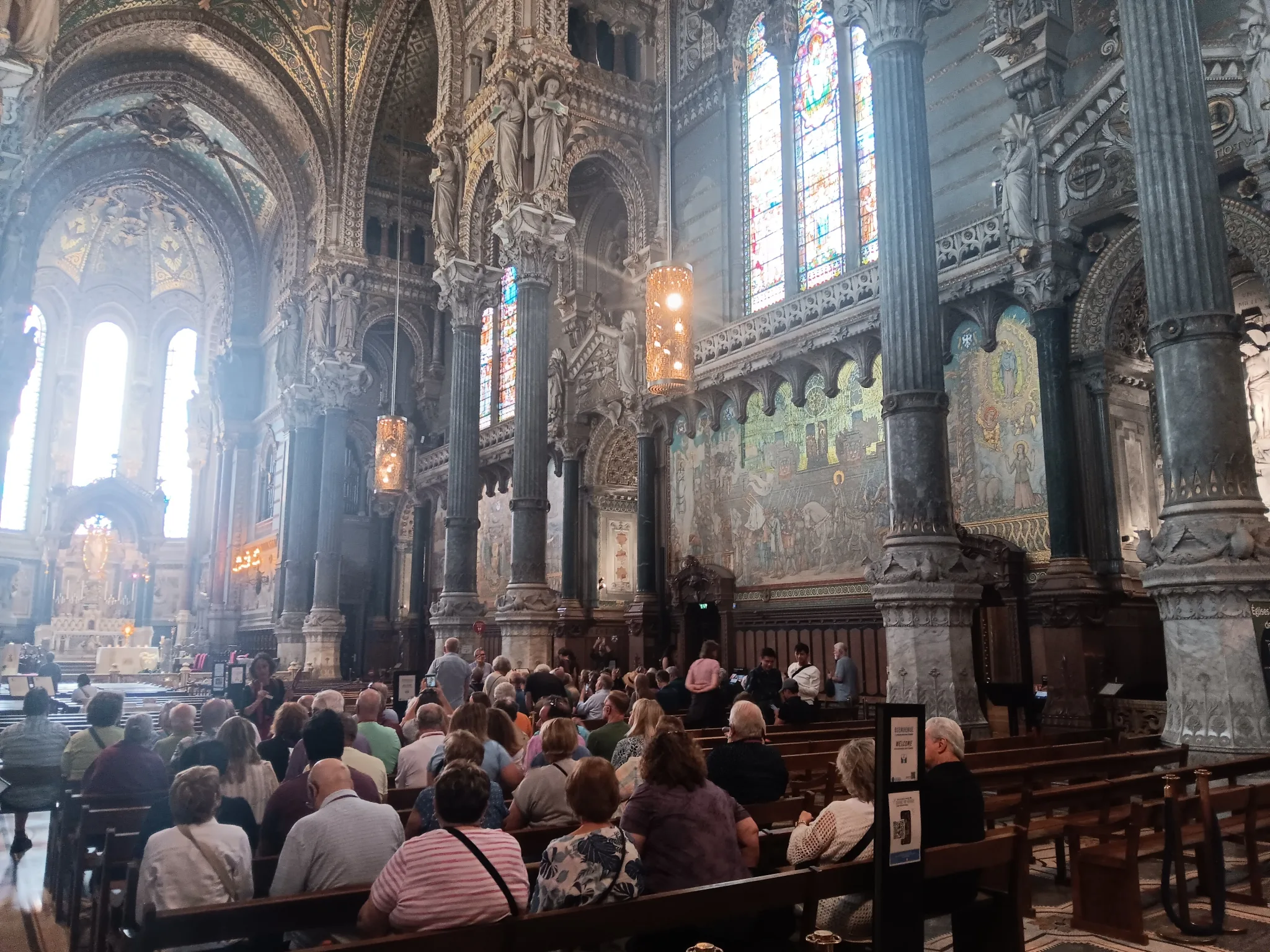 Guided tour in Lyon, Romain Bouchaud