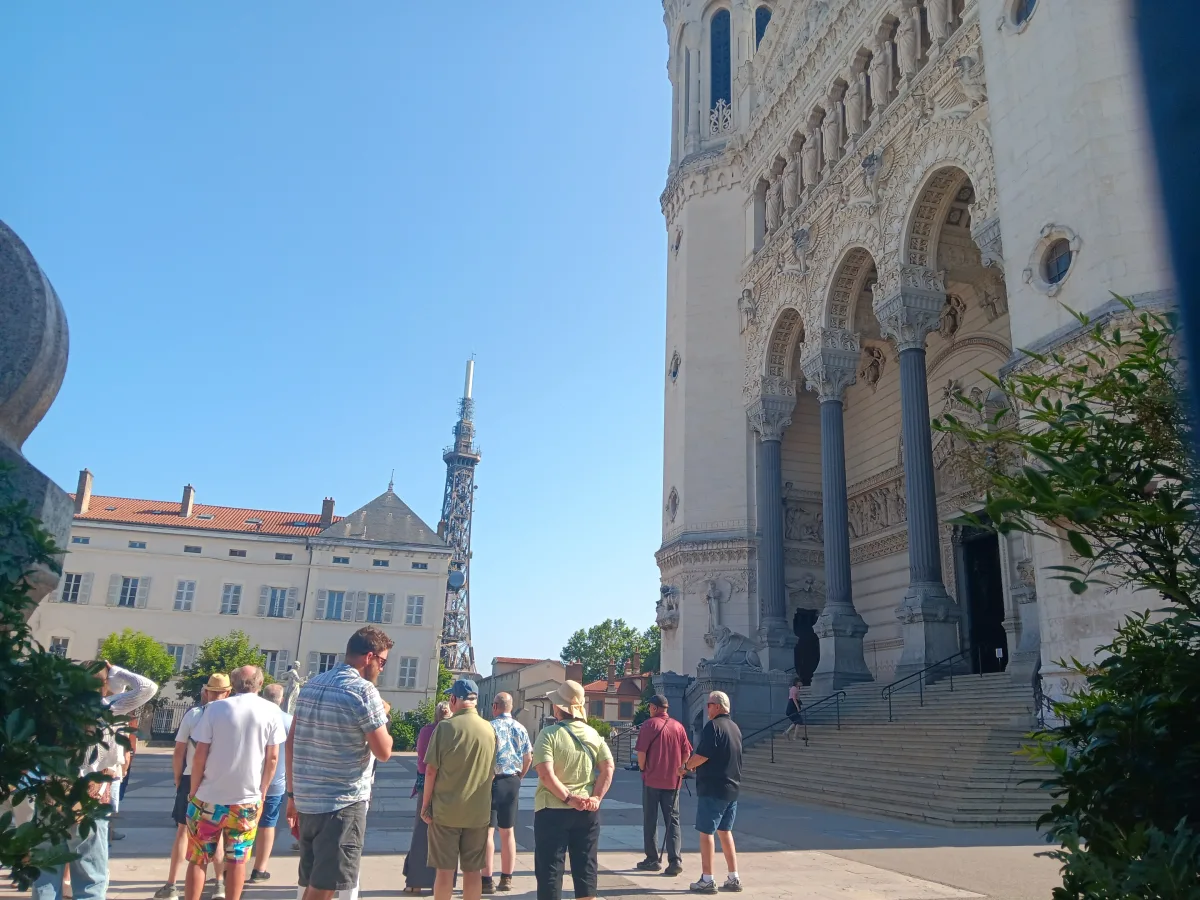 Leiðsögn um Lyon Fourvière, Romain Bouchaud