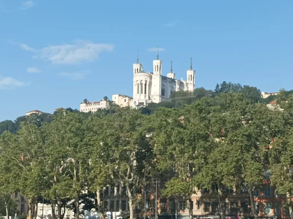 Leiðsögn um Fourvière hæð, Romain Bouchaud
