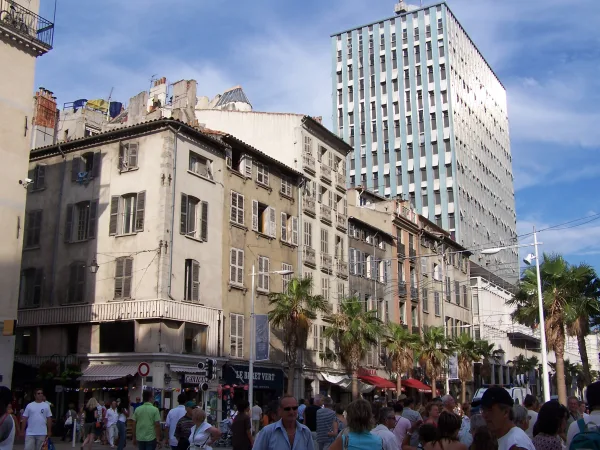 Toulon এ নির্দেশিত সফর