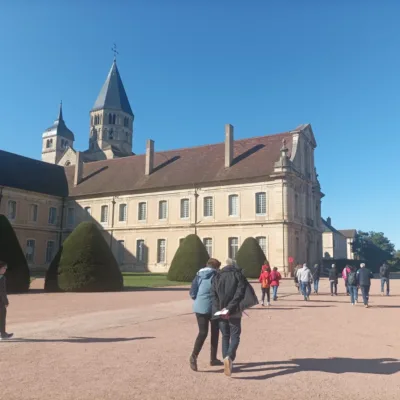 Visita guiada em Cluny incluindo a abadia – 2 horas