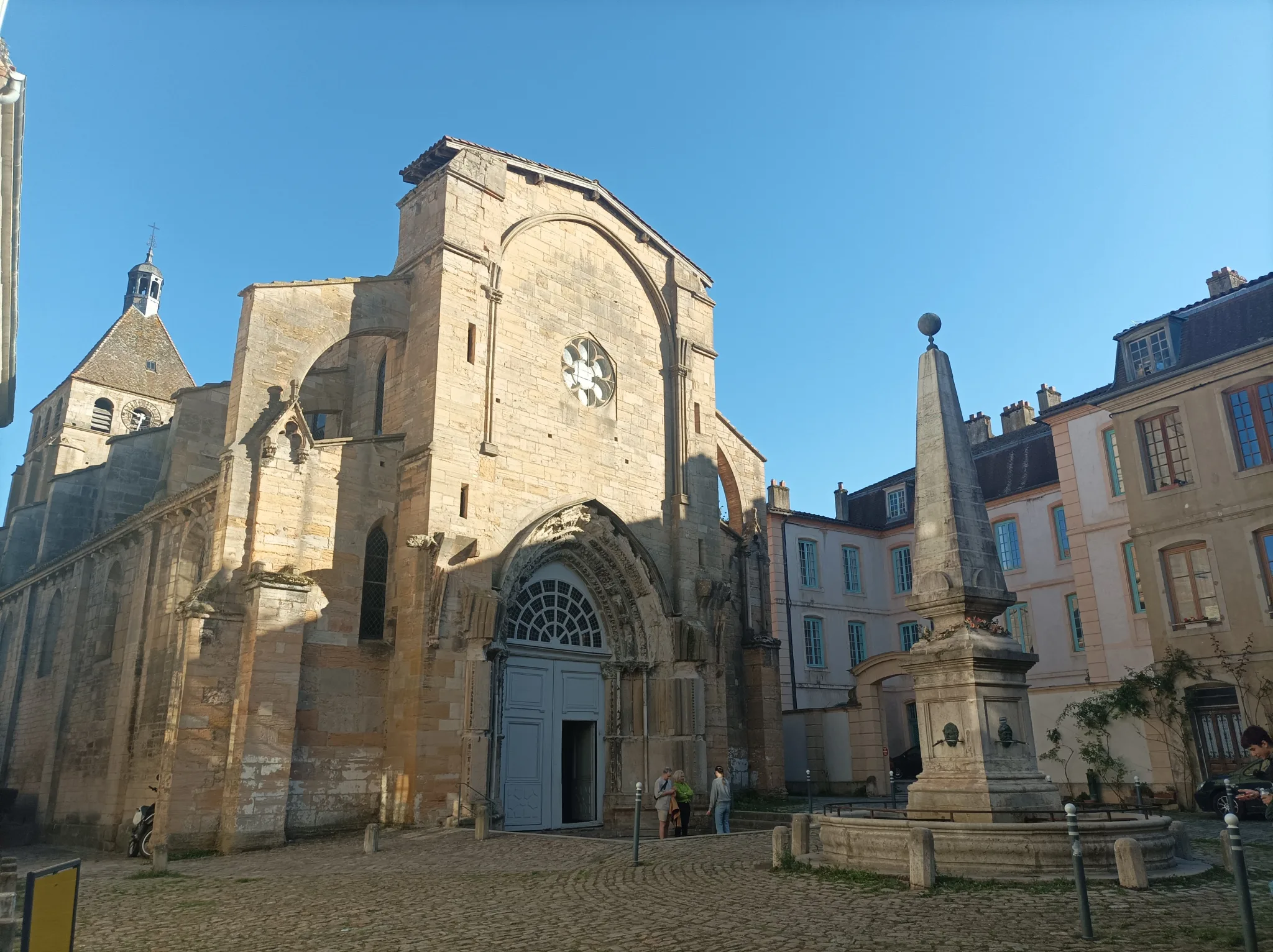 Guided tour in Cluny, Romain Bouchaud