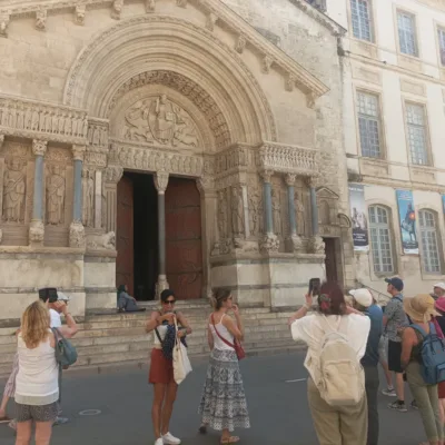 Tour to Arles and Aix-en-Provence – 8 hours
