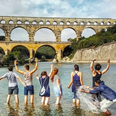 Kirándulás Arles-ba és a Pont du Gardba – 8 óra