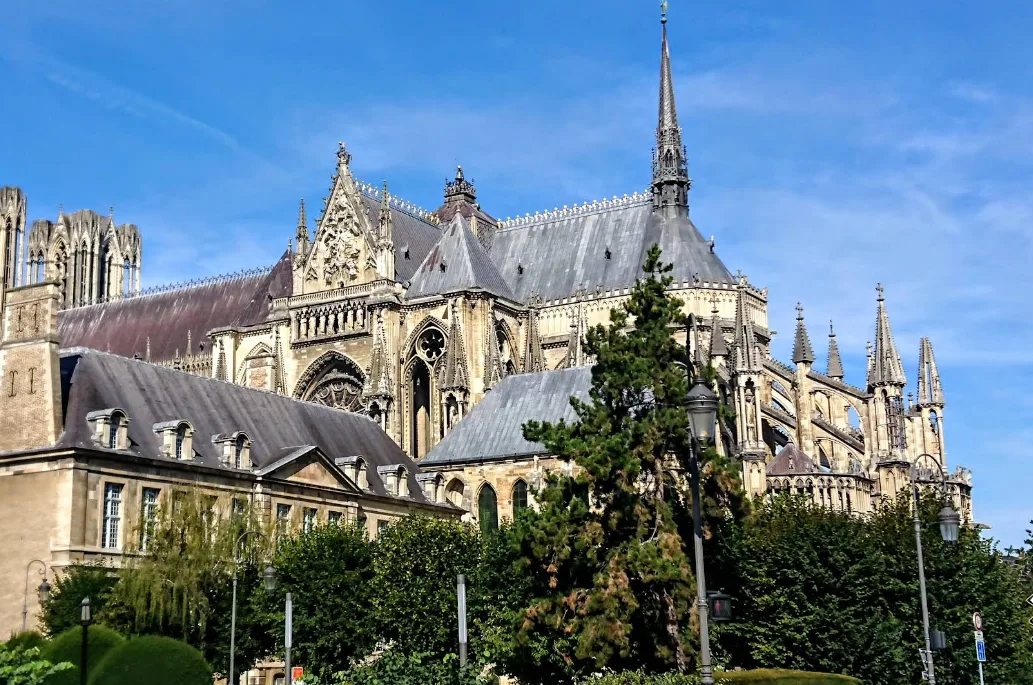 Visit Reims