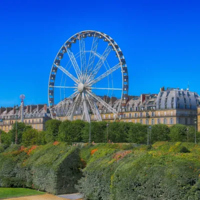 Vandring från Eiffeltornet till Champs Elysées