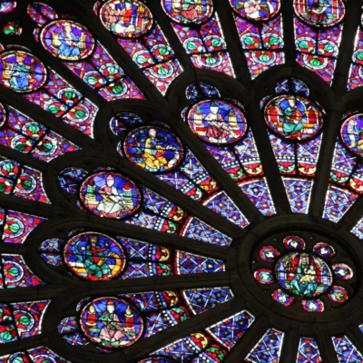 Wycieczka z przewodnikiem po Notre-Dame – 2 godziny