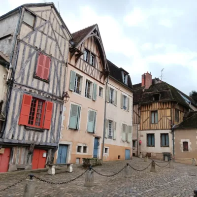 Auxerre Tour Guide