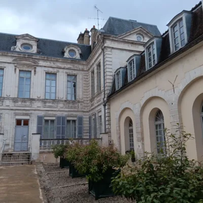 Prehliadka Auxerre so sprievodcom – 2 hodiny