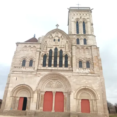 تور با راهنما در Vézelay – 2 ساعت