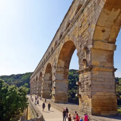 Tour to Arles and Pont du Gard – 8 hours