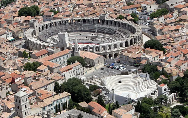 Read more about the article Arles amphitheatre