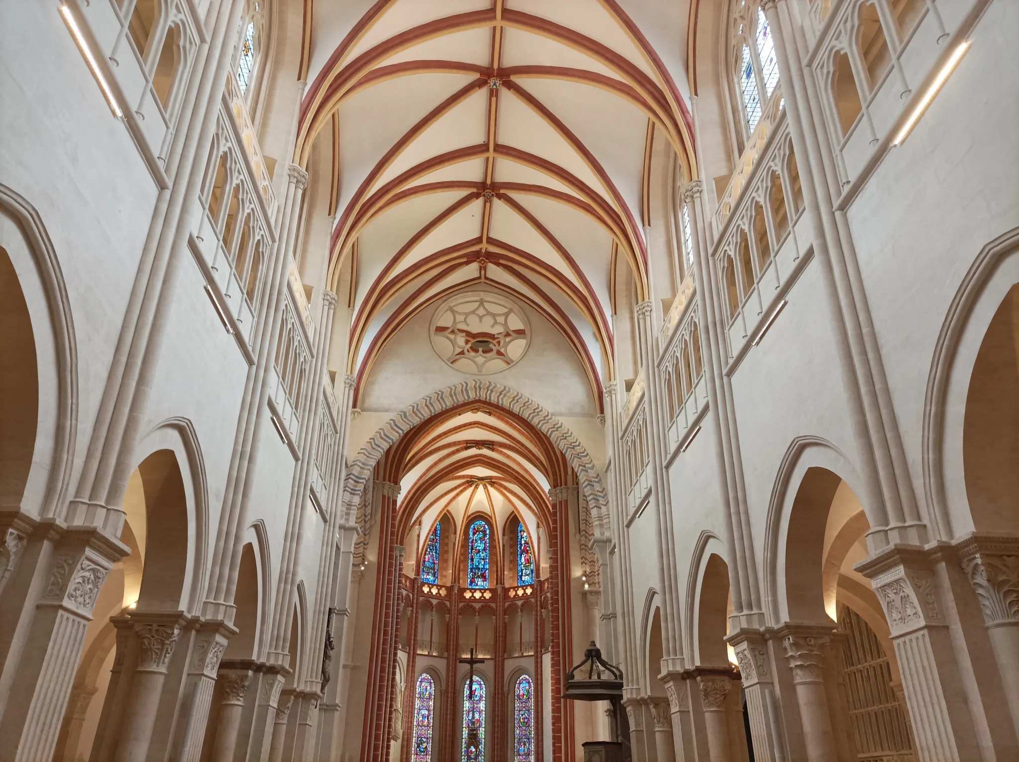 Läs mer om artikeln Chalon-sur-Saônes katedral