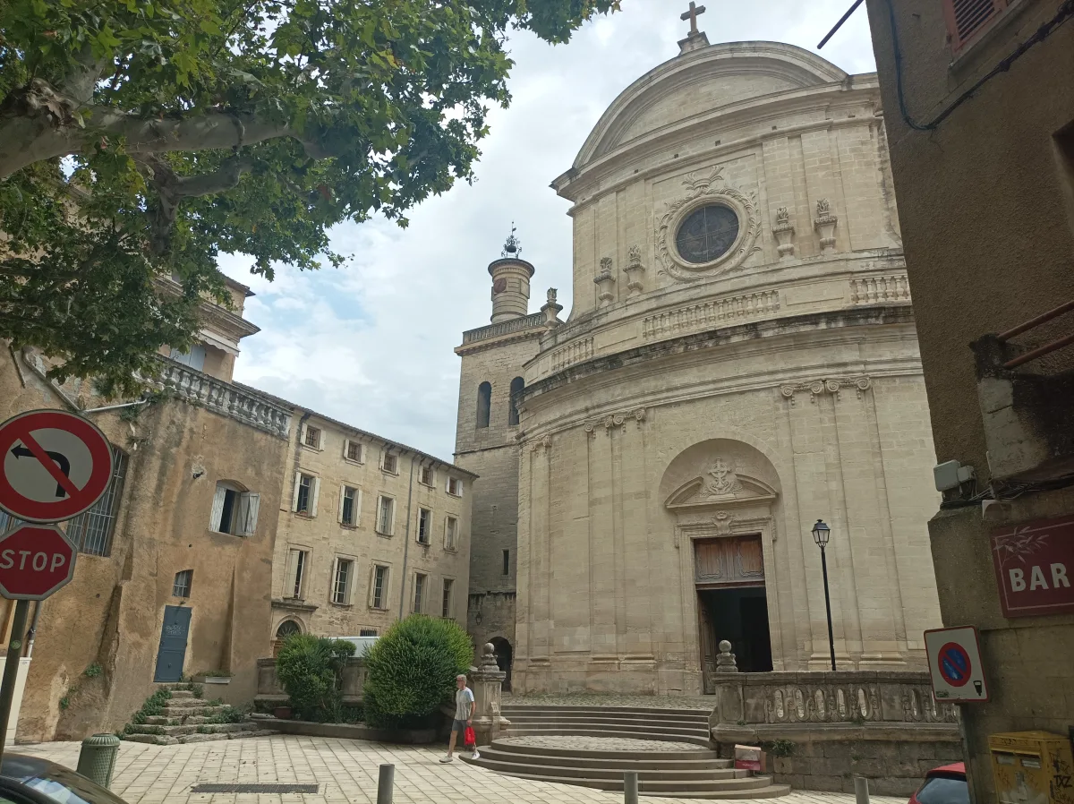 Guided tour in Uzès - 2 hours - Image 4