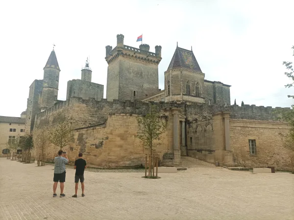 Guided tour in Uzès, Romain Bouchaud
