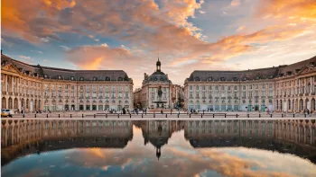 Visit Bordeaux