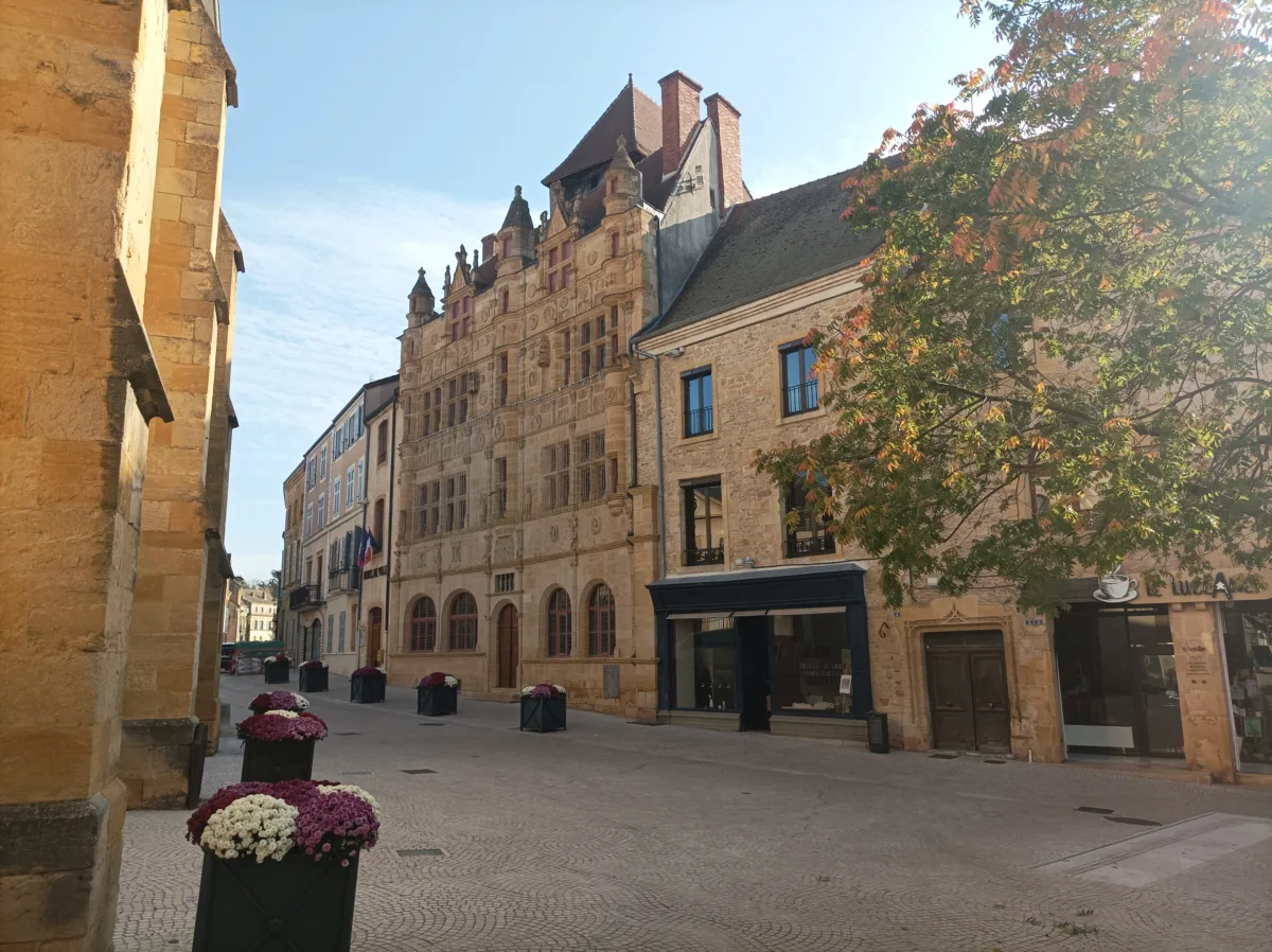 Guided tour in Paray-le-Monial - 2 hours - Image 11